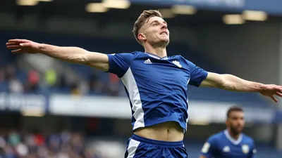 GAP Connah S Quay FC come from behind to beat Barry Town United in a thrilling Cymru Premier match, with Rhys Hughes...