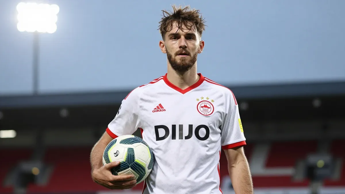 GAP Connah S Quay FC's Welsh Cup winner Josh Williams returns to the Cymru Premier on a six-month loan from Tranmere Rovers