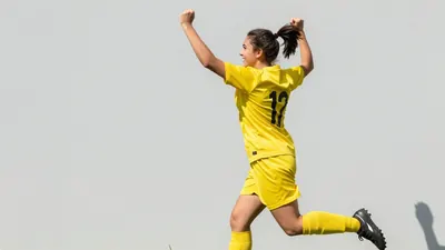 GAP Connah's Quay Nomads beat Berriew 3-0 to reach the Genero Adran Trophy last 16, as the club also signed forward Renee...